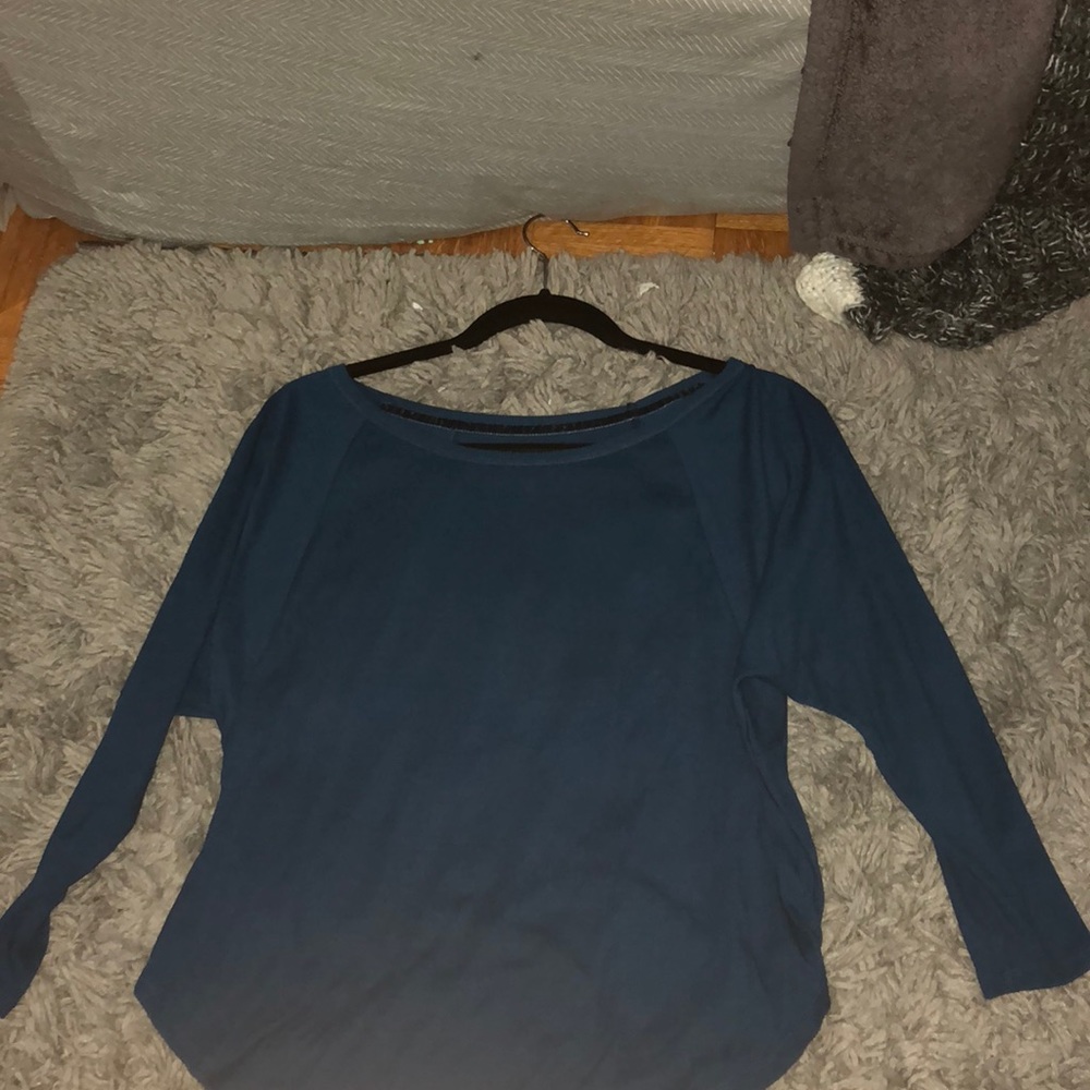 Dark blue quarter sleeve shirt